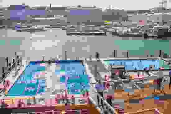 bluetr-heated-pool-at-allas-pool-helsinki.jpg